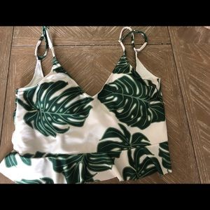 Kortni Jeane large peplum crop top.